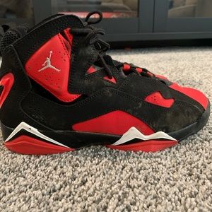 Air Jordan True Flight “Black University Red” US 5